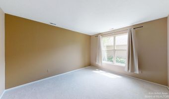 1408 Fox Pointe Cir, Ann Arbor, MI 48108