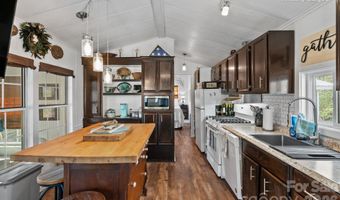 54 And 46 S Kimiko Ln, Balsam Grove, NC 28708