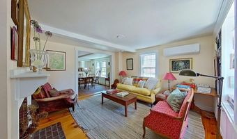 12 Sherman St, Newport, RI 02840