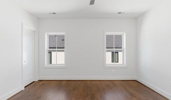 7705 HOLIDAY Ter, Bethesda, MD 20817