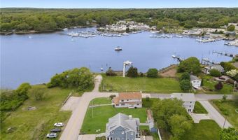 439 Wandsworth St, Narragansett, RI 02882