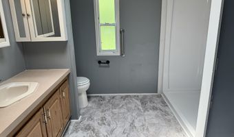 829 Savannah River Dr, Adrian, MI 49221
