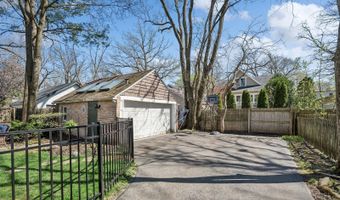 440 Drexel Ave, Glencoe, IL 60022