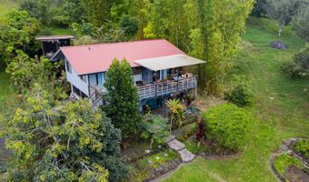 83-1064 HONAUNAU SCHOOL Rd, Captain Cook, HI 96704