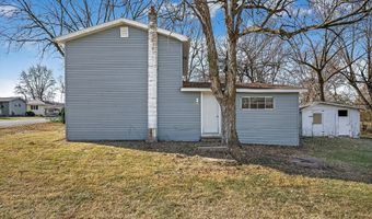 109 W Cline St, Aurora, MO 65605