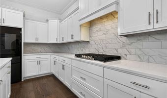 5101 SW Bedford Rd, Bentonville, AR 72713
