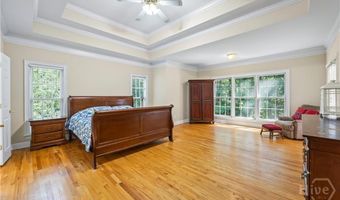 1050 Chestnut Glen Dr, Athens, GA 30606