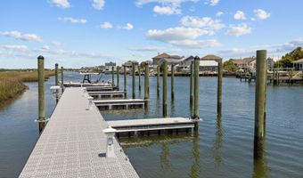 602 W Fort Macon Rd 135, Atlantic Beach, NC 28512