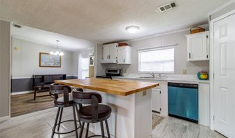 25836 MANHATTAN Ln, Astor, FL 32102