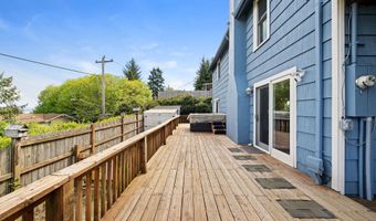 622 46TH St, Astoria, OR 97103