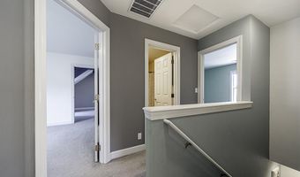 923 Bellview Ave 1, Ashland, OR 97520