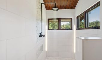 30 Mamao Pl, Haiku, HI 96708