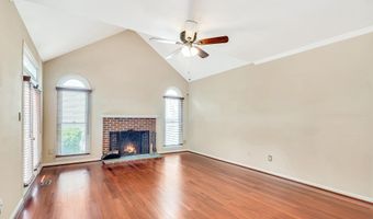 21102 RAINTREE Ct, Ashburn, VA 20147