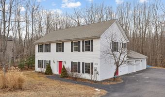 209 Hickory Dr, Auburn, ME 04210