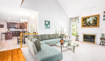 10834 HILLBROOKE Ln, Potomac, MD 20854