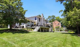 7601 PERSIMMON TREE Ln, Bethesda, MD 20817
