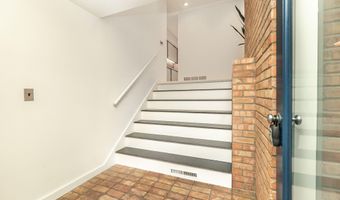 2707 Englave Dr, Ann Arbor, MI 48103