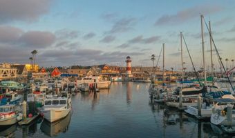 1200 N Harbor Dr 15B, Oceanside, CA 92054