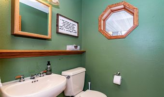 806 Vermont Cir, Ames, IA 50014