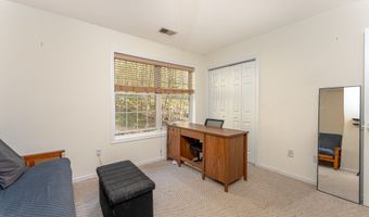 110 Oakwood Cir, Bristol, CT 06010