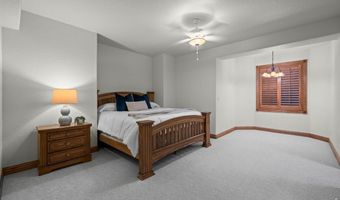 905 E 14th Way, Broomfield, CO 80020