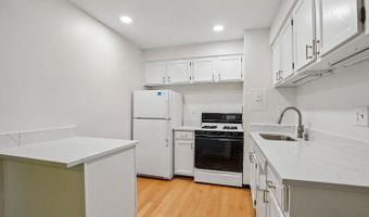 4345 IVYMOUNT Ct 22, Annandale, VA 22003