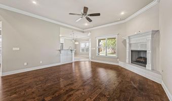 702 SE Eaton St, Bentonville, AR 72712