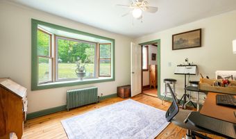 19 Junction Rd, Brookfield, CT 06804