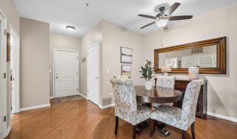 1299 W Lake St 102, Addison, IL 60101