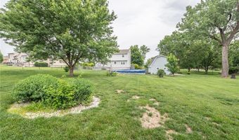 15143 Briarwood Dr, Basehor, KS 66007