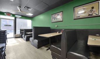 72 W Un, Athens, OH 45701