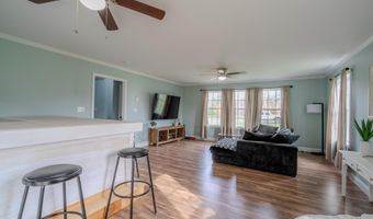 19 Magnolia Hill Rd, Bangor, ME 04401