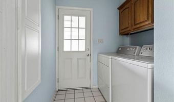 2208 Hickory Dr, Ardmore, OK 73401
