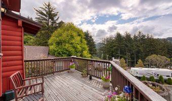 19921 WHALESHEAD Rd M2, Brookings, OR 97415