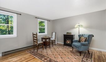 5 Hickory Hill Dr, Londonderry, NH 03053