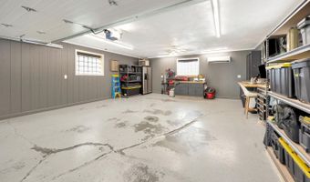 5538 Silverpoint Dr, Cincinnati, OH 45247
