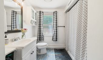 113 Marconi Ave, Bristol, CT 06010