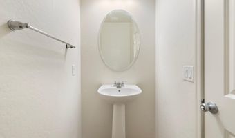 219 E BLUEJAY Dr, Chandler, AZ 85286