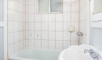 453 E Sacramento St, Altadena, CA 91001