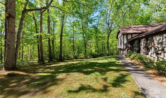 6 Woodmere Dr, Arden, NC 28704