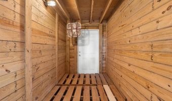 18525 LAKE Rd, Altoona, FL 32702