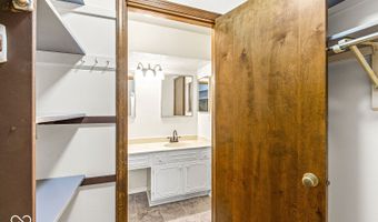 5186 Fairway Dr 34/2, Avon, IN 46123