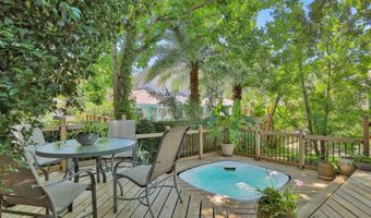 1941 SEMINOLE Rd, Atlantic Beach, FL 32233