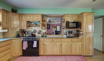 8063 SE Strawberry Ln, Galena, KS 66739