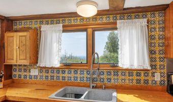 39 Sunset Hill Rd, Canterbury, NH 03224