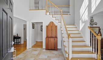 11 Quail Run, Bolton, MA 01740