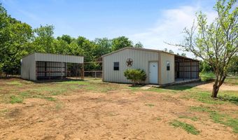 402 N Parkway Dr, Alvarado, TX 76009