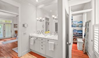 110 Coosaw Club Dr, Beaufort, SC 29907