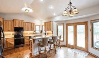 8091 NE 30th Pl, Altoona, IA 50009