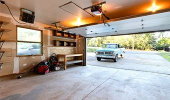 8373 Goldenstein Ln, Bozeman, MT 59715
